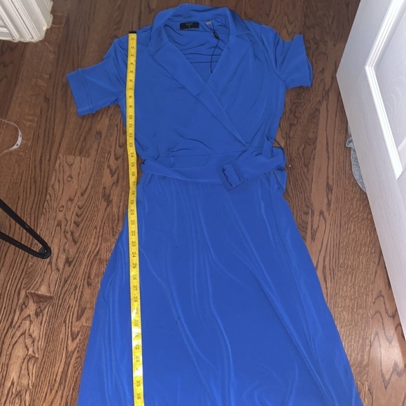 Gorgeous Sapphire Blue Tahari 3/4 Sleeve Crossbody Dress Size S/P - Picture 14 of 14